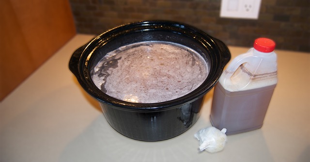 Bowl with water and vinegar for making bine broth for dogs